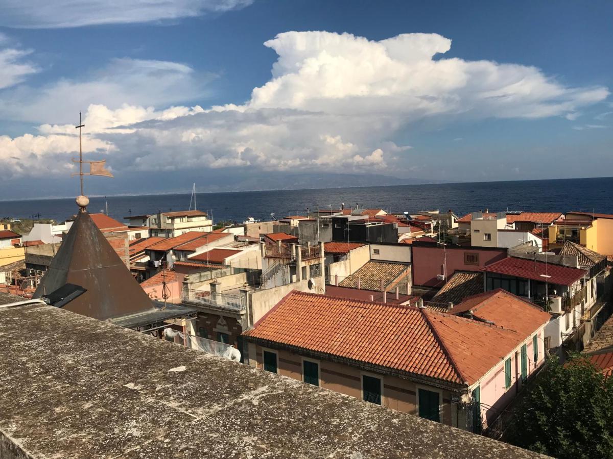 Castello D'Alcontres Guest House 3 Stelle Nizza di Sicilia Buitenkant foto