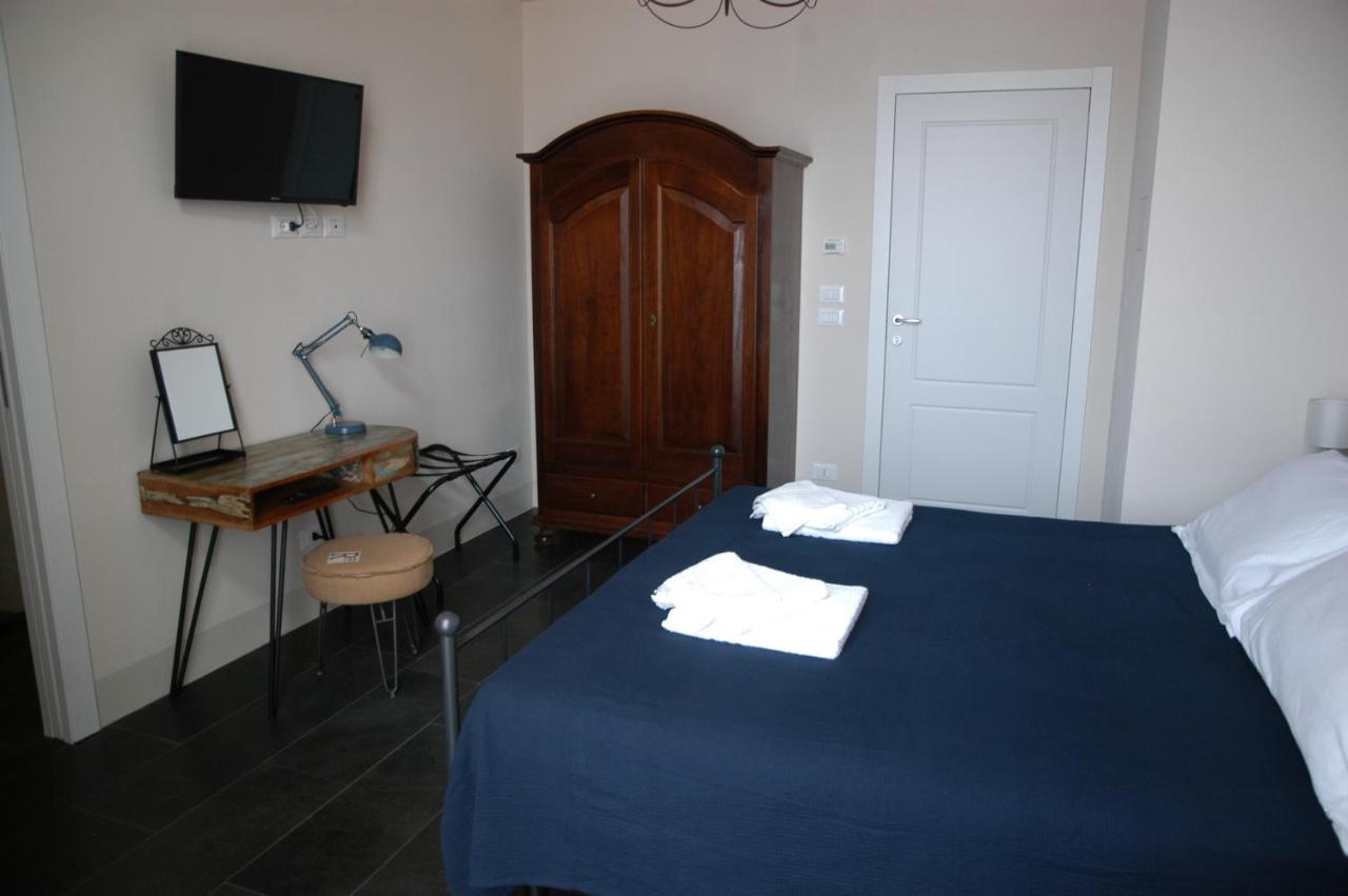 Castello D'Alcontres Guest House 3 Stelle Nizza di Sicilia Buitenkant foto