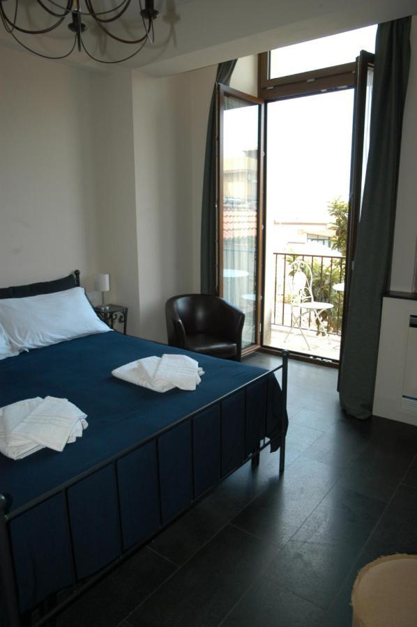 Castello D'Alcontres Guest House 3 Stelle Nizza di Sicilia Buitenkant foto
