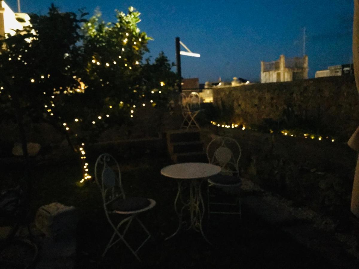 Castello D'Alcontres Guest House 3 Stelle Nizza di Sicilia Buitenkant foto