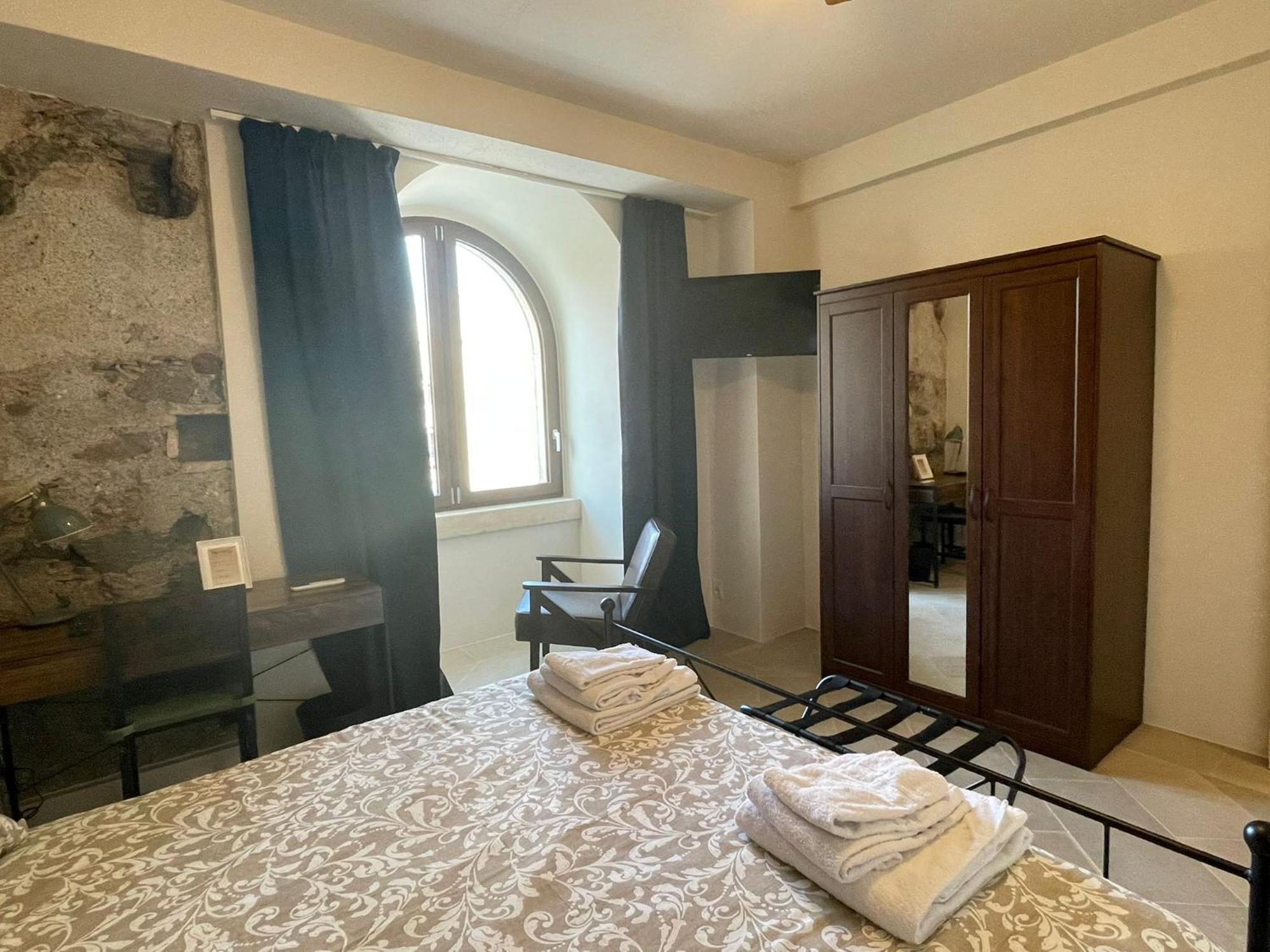 Castello D'Alcontres Guest House 3 Stelle Nizza di Sicilia Buitenkant foto